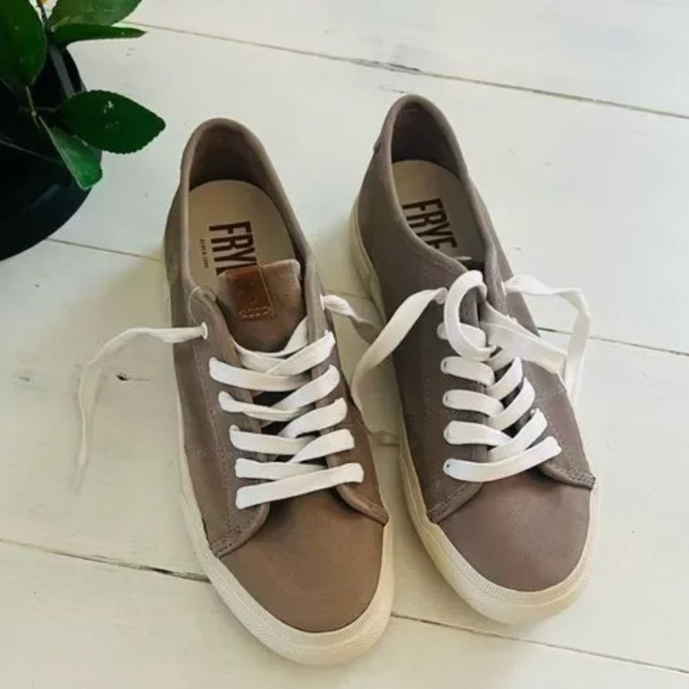 New Frye Gia Canvas Low Lace Up Taupe/Grey Sneakers  9 - Picture 2 of 7